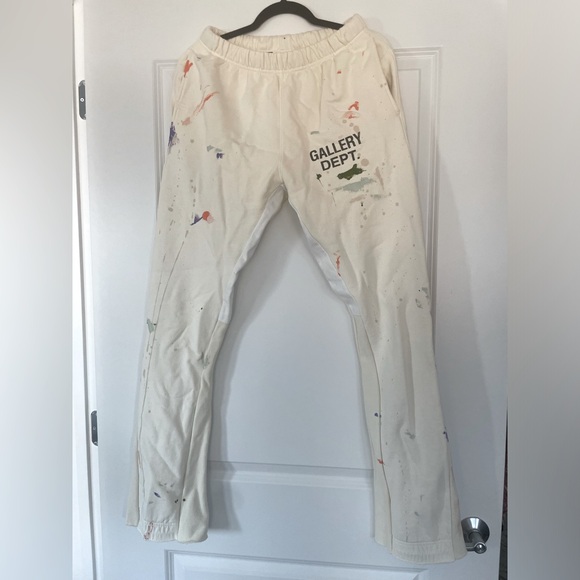 *NWT* Gallery Department Flare Sweatpants - Picture 8 of 11